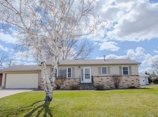 407 W 9th St, Morris, MN 56267