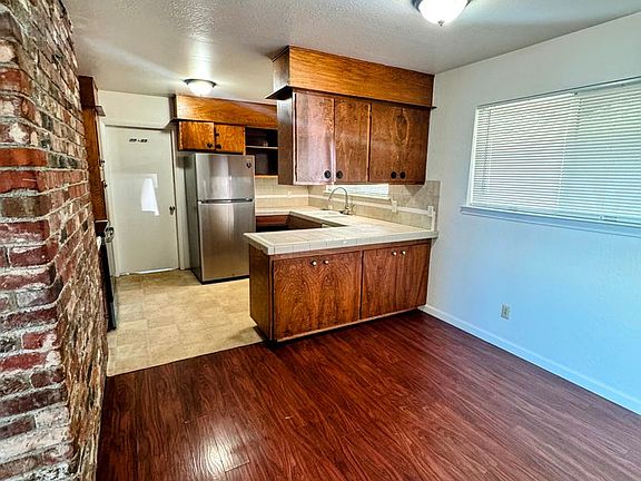 4th image of 3201 Springe St #1
