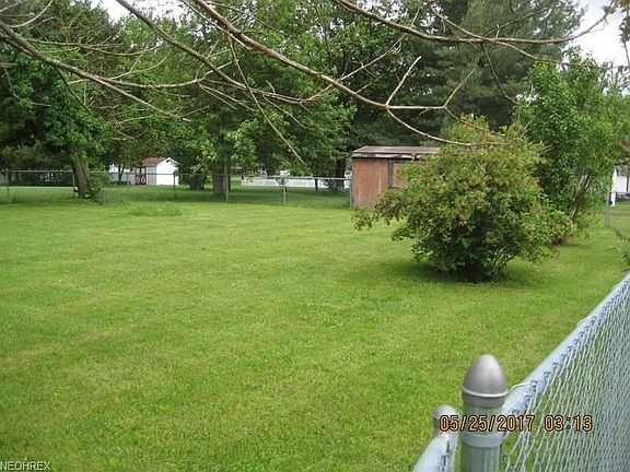 3rd image of 5854 Noel St