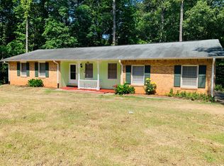 3 Victoria Dr, Ellenwood, GA 30294