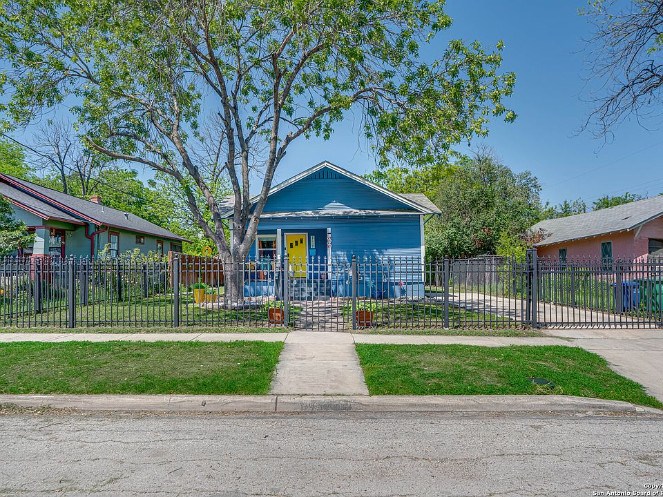 1st image of 1505 W Craig Pl