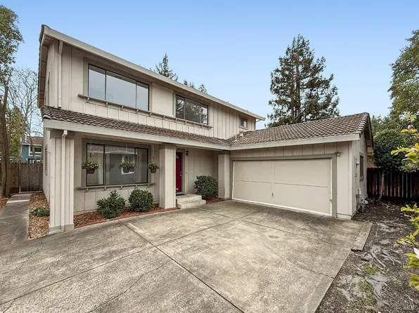 52 Astoria Circle, Petaluma, CA 94954