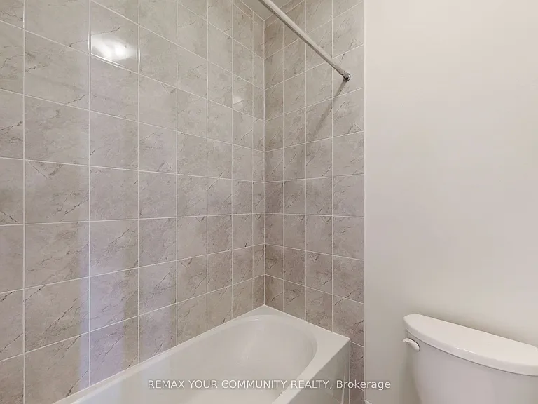 105 Halldorson Ave — Photo 37