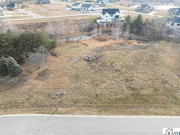 3rd image of 117 Pine Creek Rd