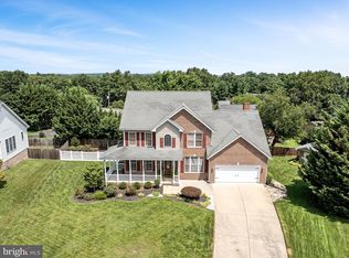 121 Carnmore Dr, Winchester, VA 22602