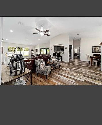 5th image of 3805 SW 115th St