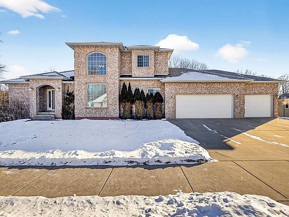 2nd image of 2150 Sunset Drive