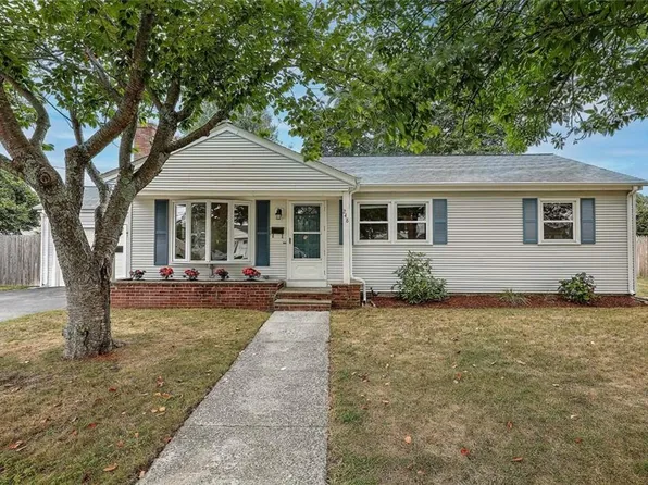 248 Don Ave E, Rumford, RI 02916