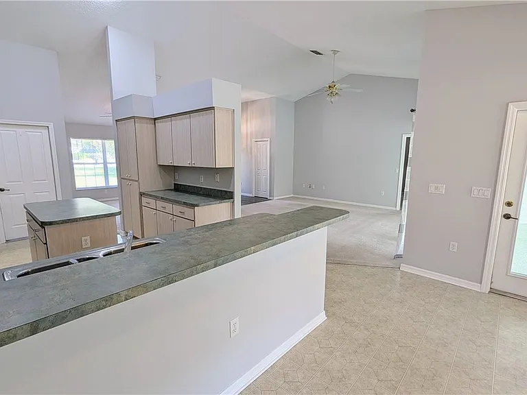 4565 N Allamandra Dr — Photo 9