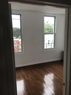 Rented by Wyckoff Realty | media 6