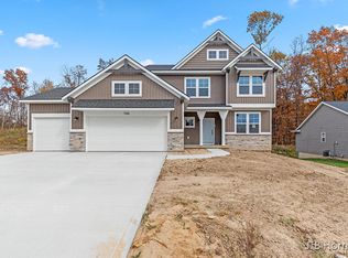 7416 Graymoor St SE, Caledonia, MI 49316