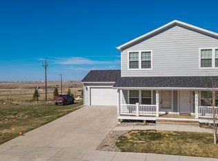 3217 Long Branch Ave, Williston, ND 58801