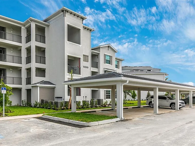12320 Wellen Golf St #204 — Photo 47