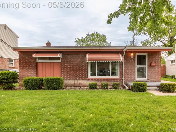5387 Vivian St, Dearborn Heights, MI 48125