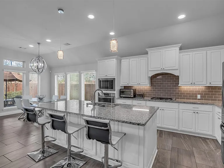 166 Painted Trillium Dr — Photo 4