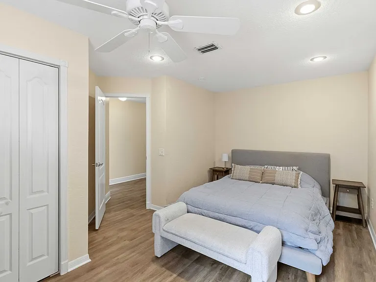 5028 Southampton Cir — Photo 26