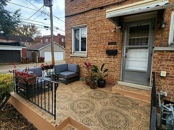 3rd image of 1436 N Harlem Ave APT F