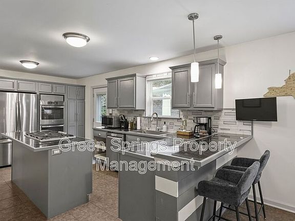 3rd image of 9 Muskett Dr