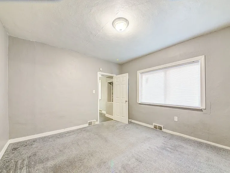 311 Boggs Ave — Photo 15