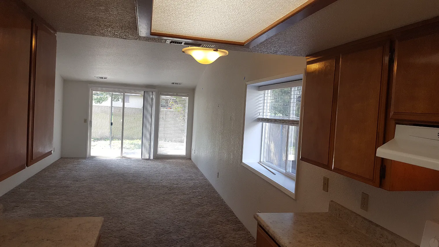 2 bed, 1.0 bath, 1008 sqft, $1,500 — Photo 2