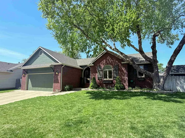 7322 W Barrington Ct, Wichita, KS 67212