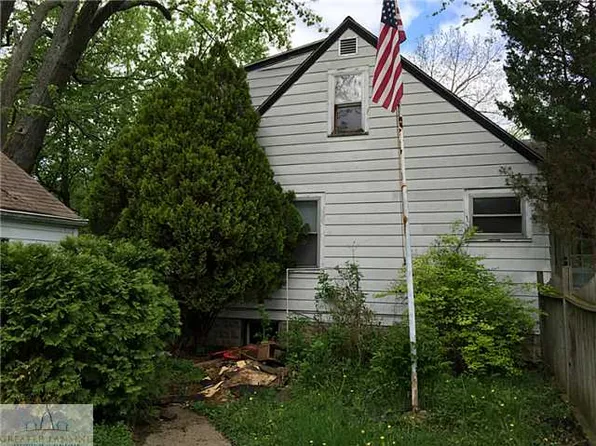 205 E Potter Ave, Lansing, MI 48910
