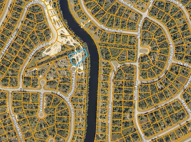 2nd image of Homeland Ct