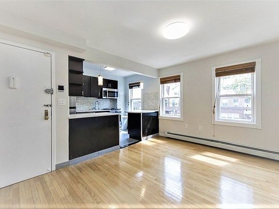 2nd image of 21-22 29th St #2F