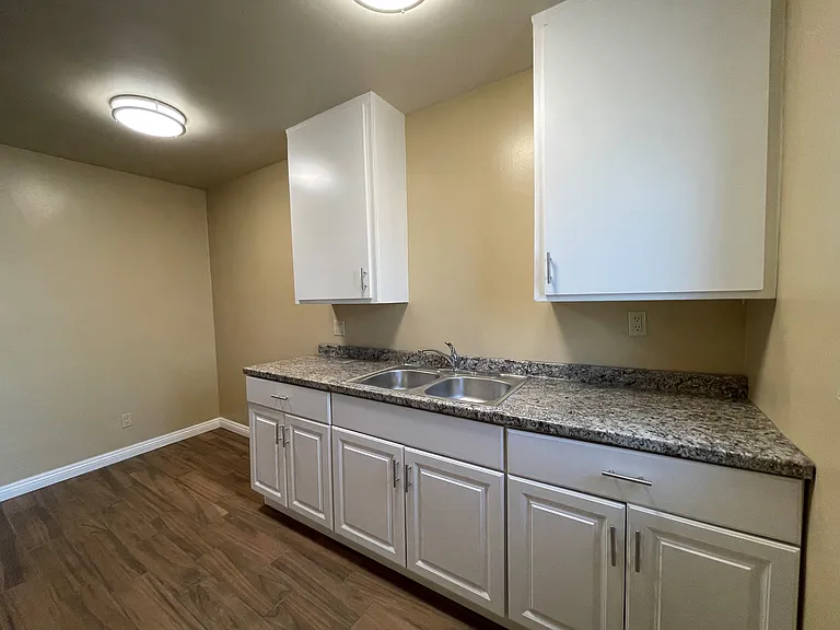 1351 W 227th St #10 — Photo 3