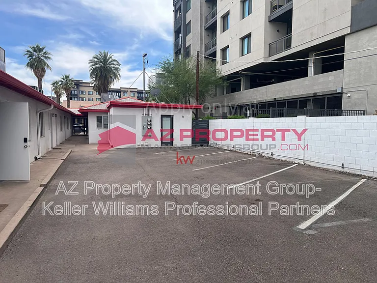 338 E Portland St — Photo 17