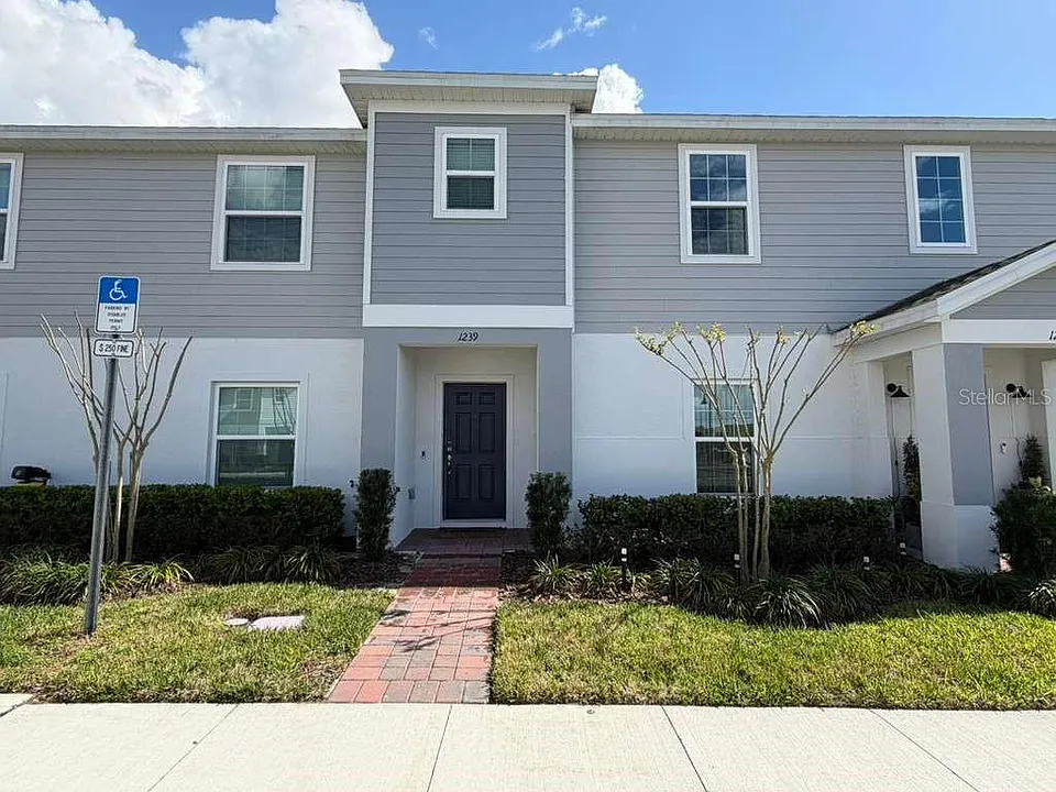 1239 Sand Torch Cir