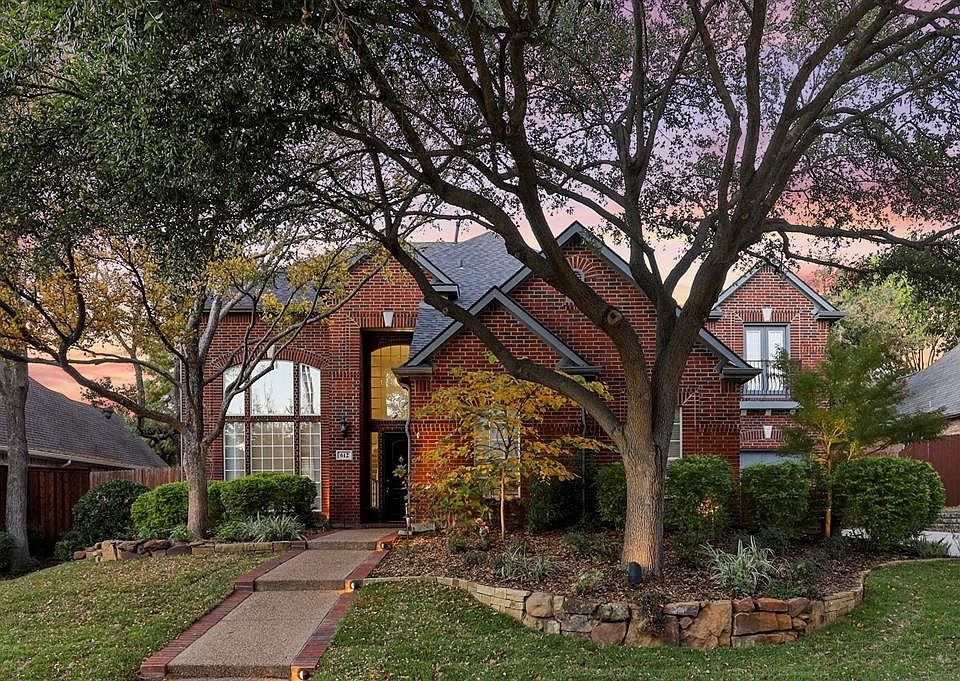 1st image of 612 Somerset Dr