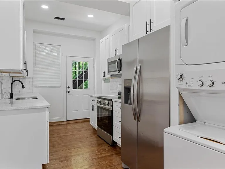 360 Ponce De Leon Ave NE #27 — Photo 5