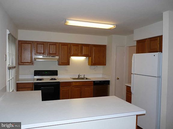 5th image of 9601 Scotch Haven Dr
