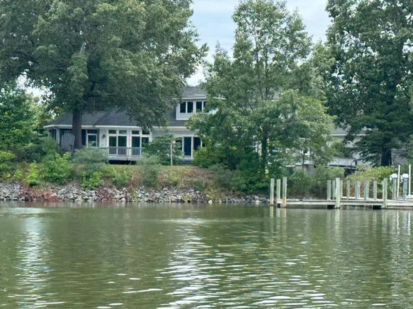 1401 Flood Point Rd, Heathsville, VA 22473