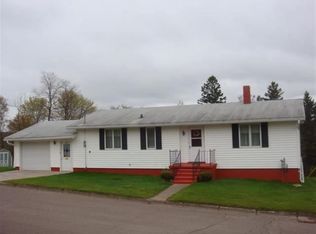 736 Pine St, Hancock, MI 49930