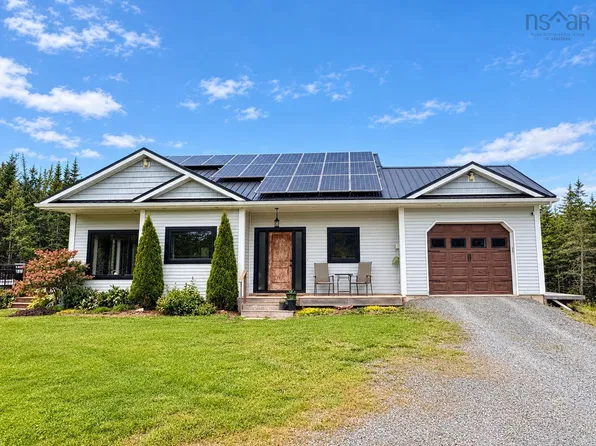 40 Naveen Ln, Antigonish, NS B2G 2L4