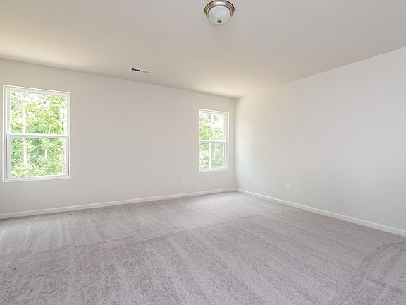 3rd image of 27 Ashlar Ct