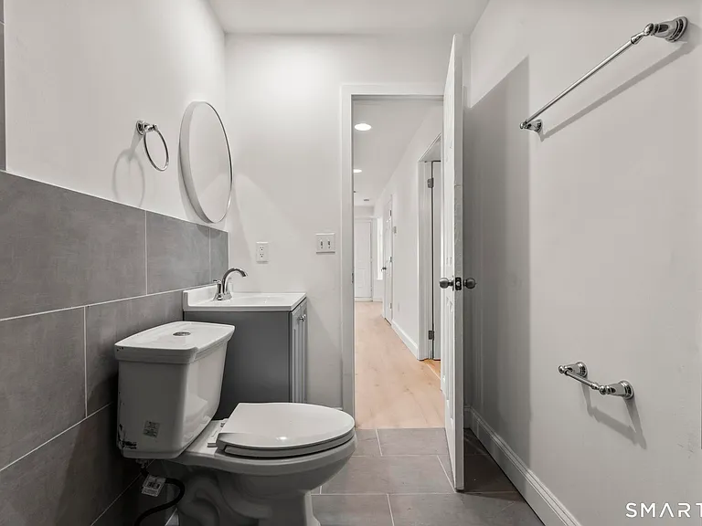 64 Soundview Ave #1 — Photo 7