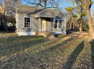 935 E Washington St, Paris, TX 75460