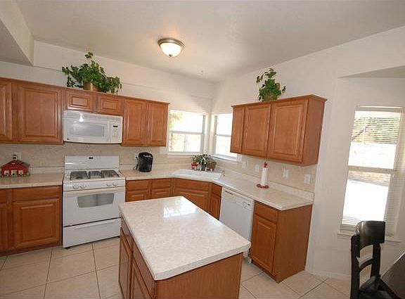 2nd image of 12440 Paseo Alegre Dr