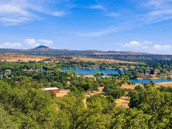 19401 Little Valley Dr, Cottonwood, CA 96022