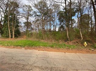 636 Warren Ave, Scottdale, GA 30079