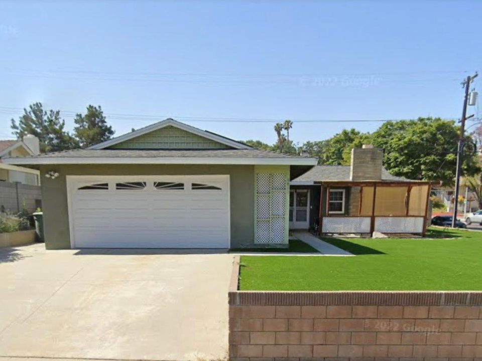 1st image of 3400 E Millridge Dr
