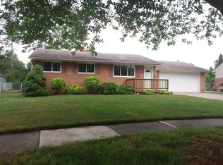 168 Shelley Dr, Milford, MI