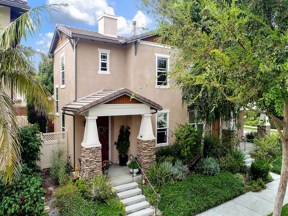 1st image of 679 Aquamarine Ave