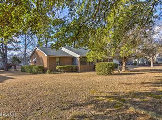 4802 Meadow Court Dr, New Bern, NC 28562