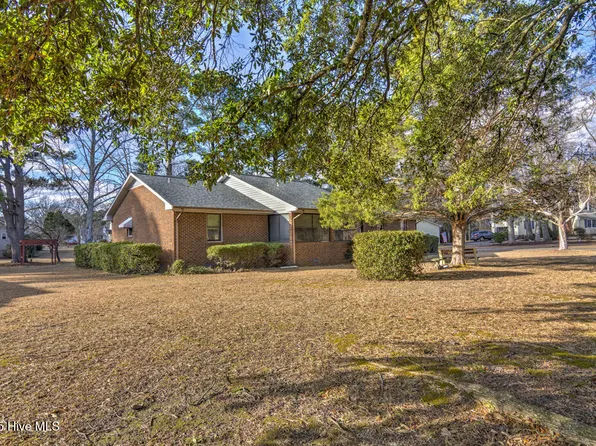 4802 Meadow Court Drive, New Bern, NC 28562