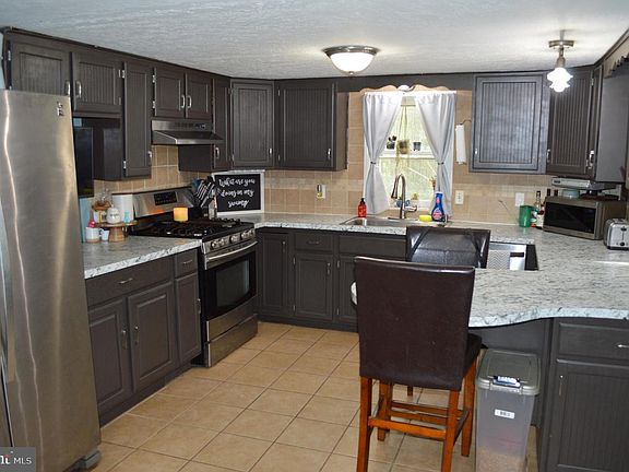 3rd image of 595 Wago Rd