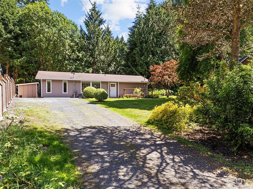 1st image of 21950 Apollo Drive NE